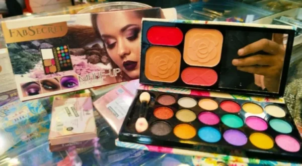 FABSECRET Eyeshadow
