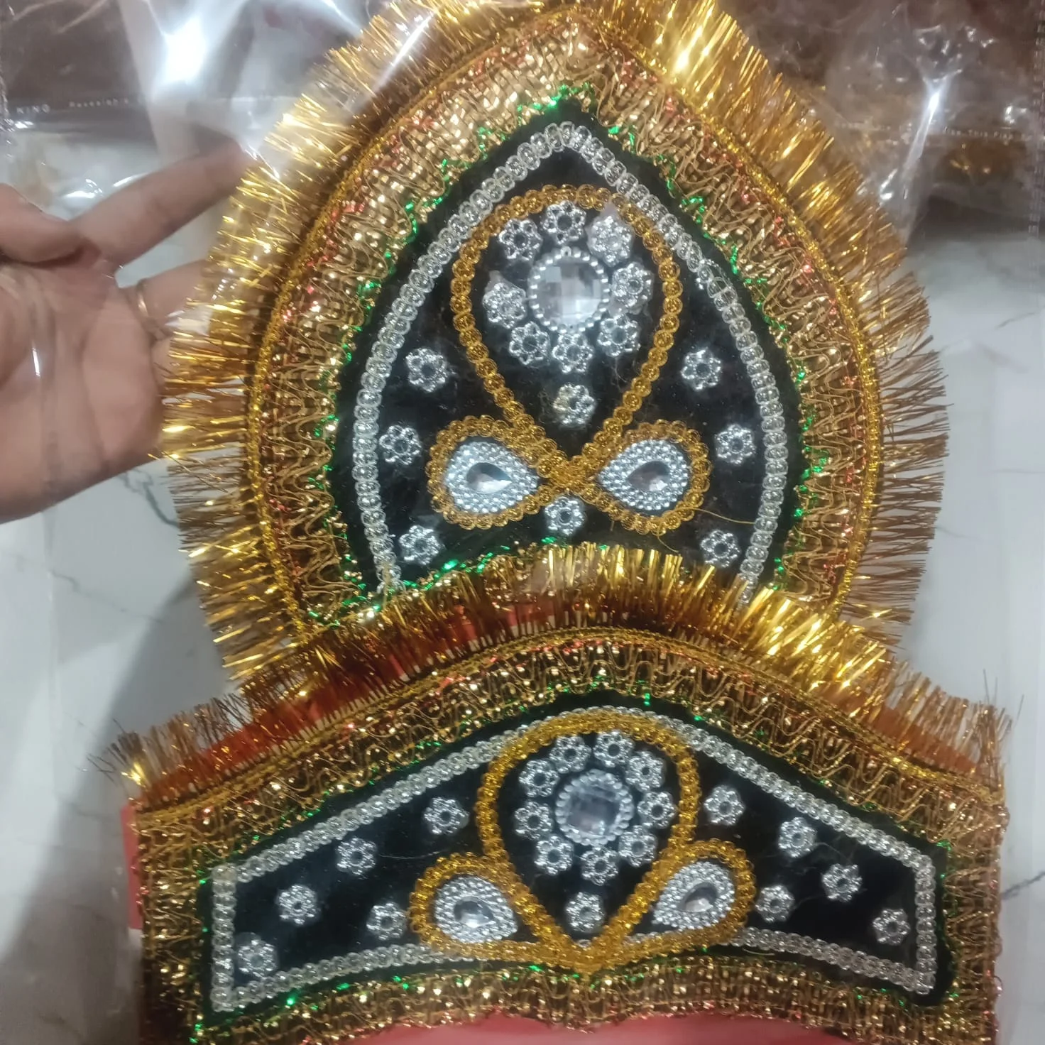 Kulla Mukut | Taj Mukut – Adjustable Size with Velcro Closure | Ideal for Ramleela, Goddess Costume & Fancy Dress Events